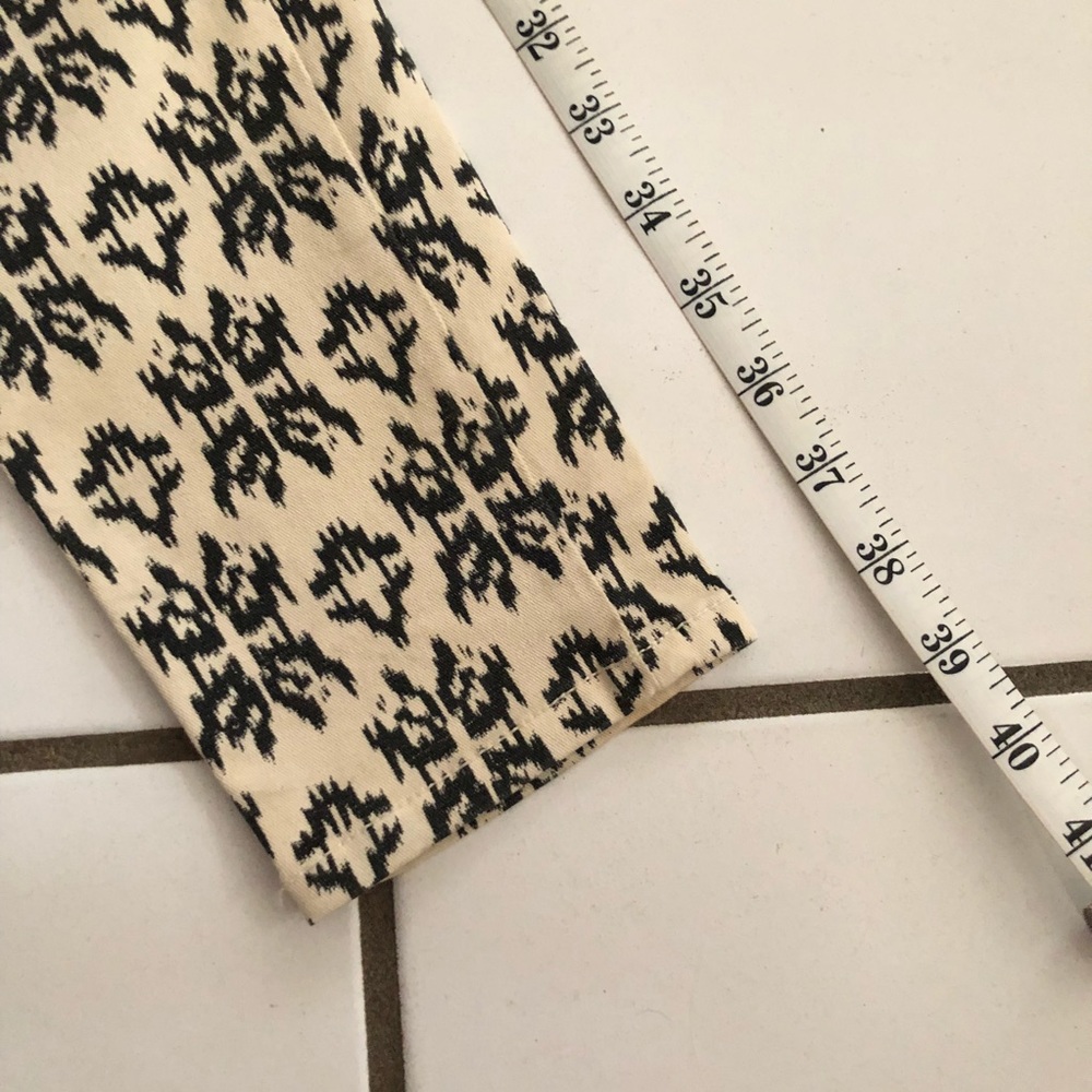 Printed Skinny Jeans - Picture 7 of 8